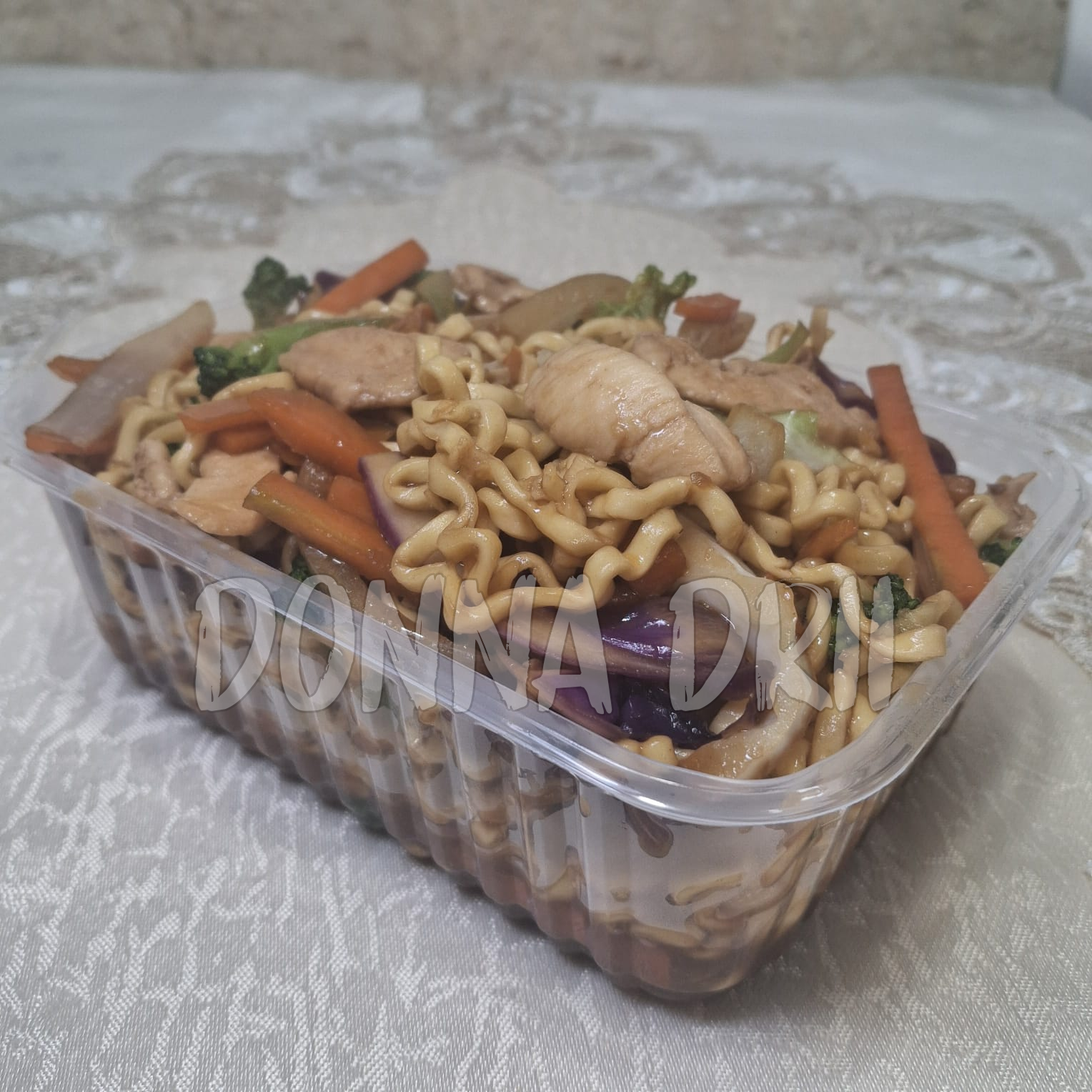 Combo Yakisoba de Frango 500g (Serve 2 Pessoas)